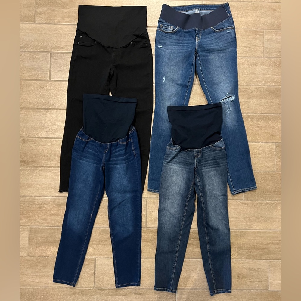 Bundle of 4 pairs of maternity jeans— Size 6/28/Medium. Assorted brands.
